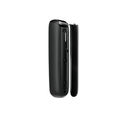 Vedere laterală capac frontal texturat Ploom AURA Jet Black, separat de dispozitiv.