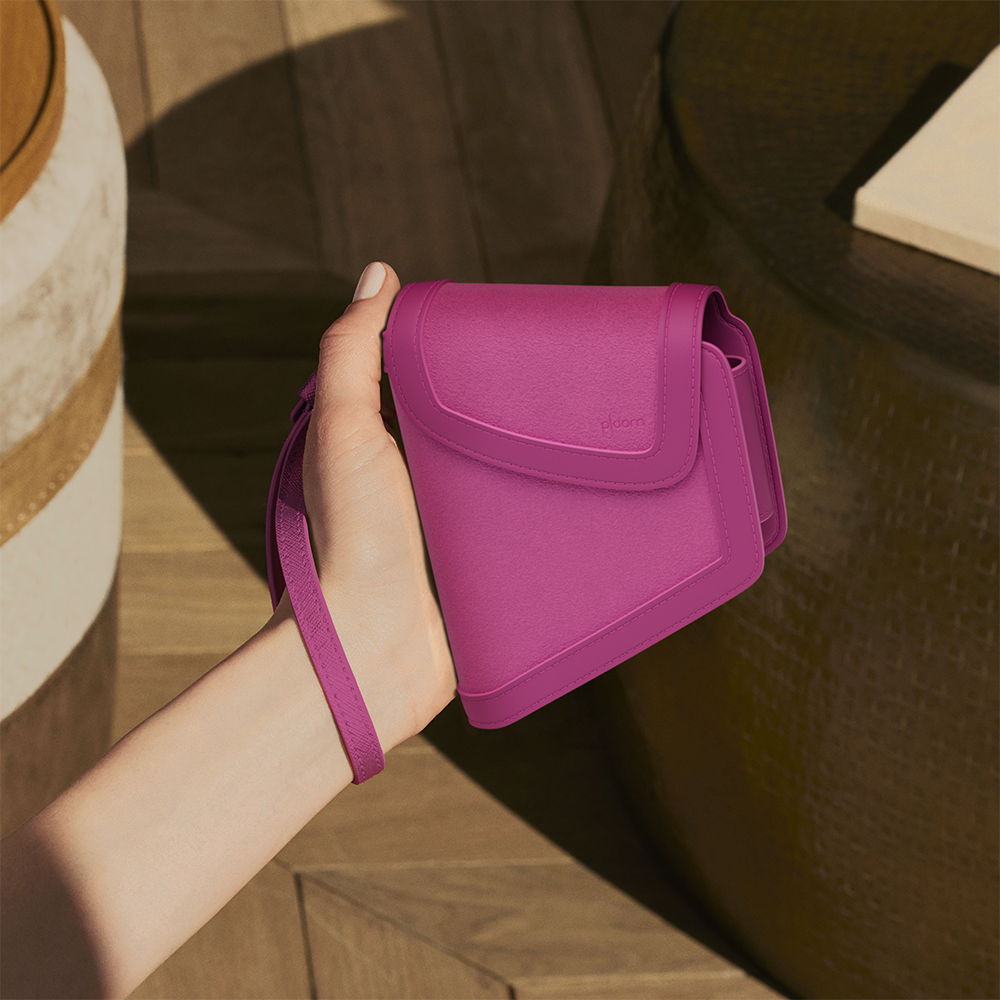 Husă din piele Fuchsia Flair pentru Ploom AURA